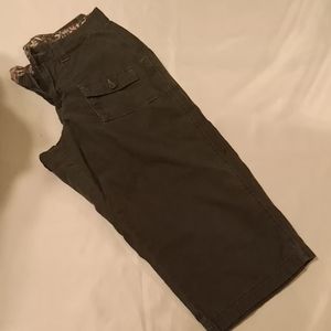 VF Jeanswear capri cargo pants
